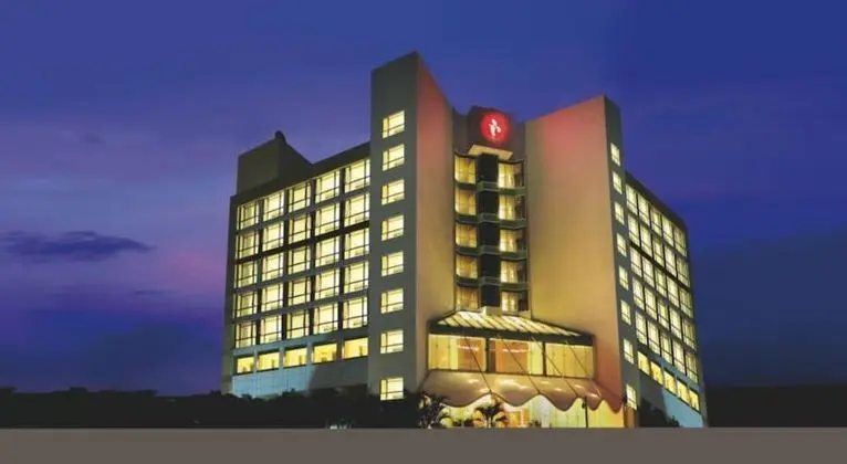 Ramada by Wyndham Navi Mumbai - Dış Mekan