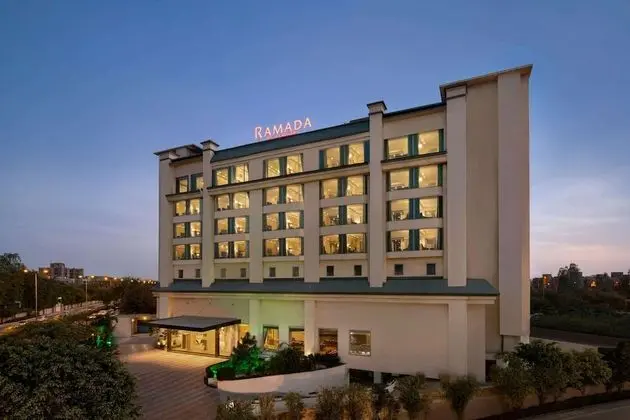 Ramada by Wyndham New Delhi Pitampura - 1