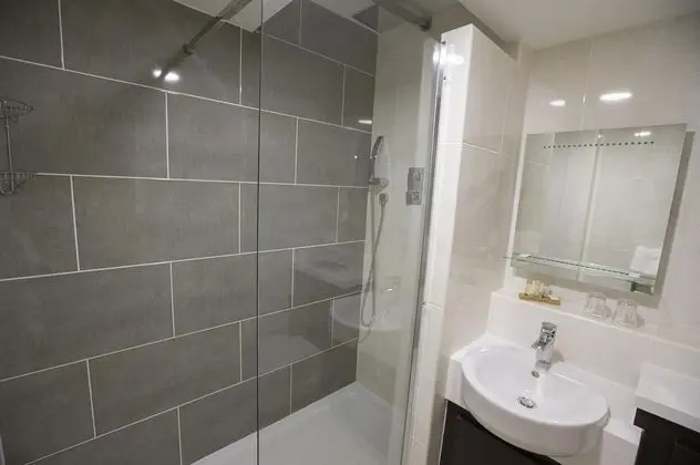 Ramada Resort by Wyndham Park Hall Wolverhampton
