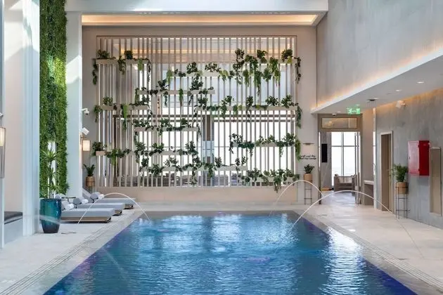 Ramada By Wyndham Riyadh King Fahd Road - Havuz