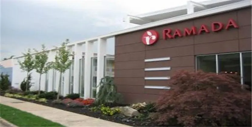 Ramada by Wyndham Rockville Centre
