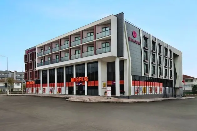 Ramada by Wyndham Sakarya Hendek - Dış Mekan
