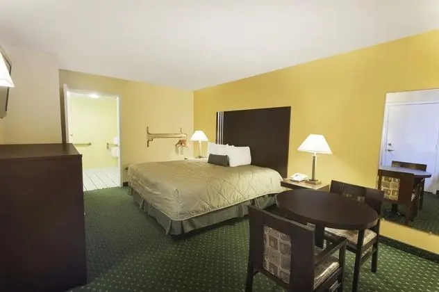 Ramada by Wyndham San Antonio/Near SeaWorld