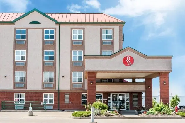 Ramada by Wyndham Sherwood Park - Öne Çıkan Resim