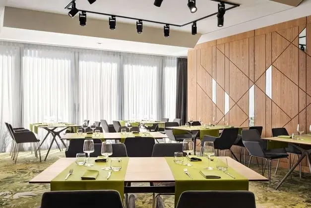 Ramada by Wyndham Slatina Parc - Yerinde Yemek