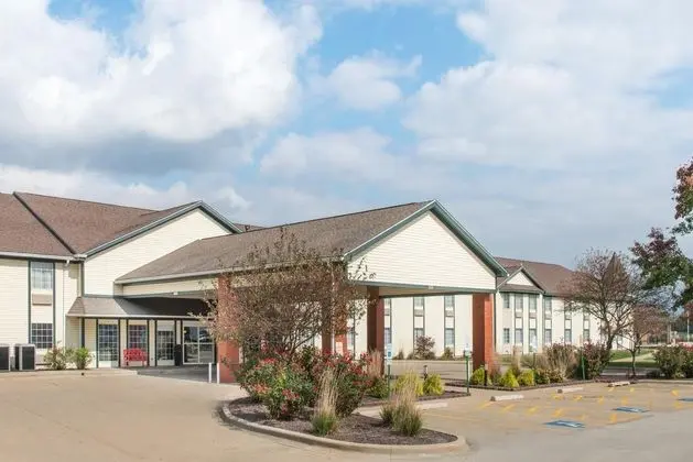 Ramada by Wyndham Springfield North
