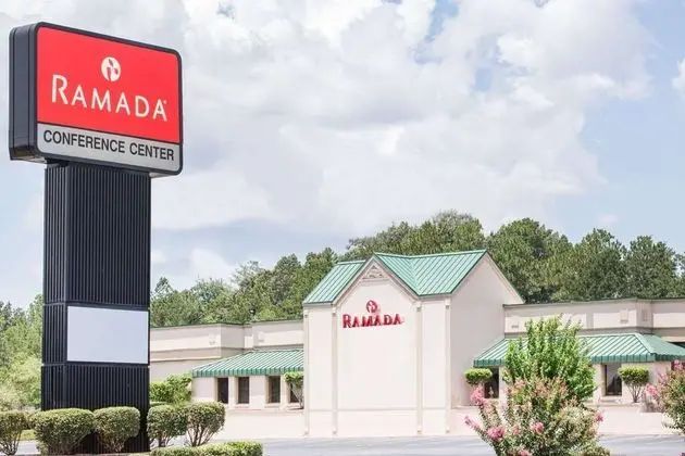 Ramada by Wyndham & Suites Warner Robins