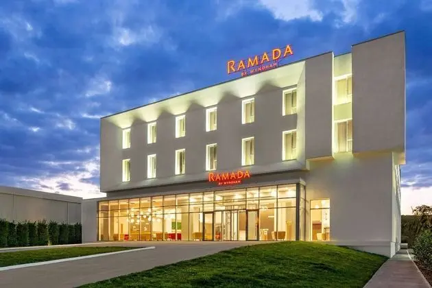 Ramada by Wyndham Targu JIU