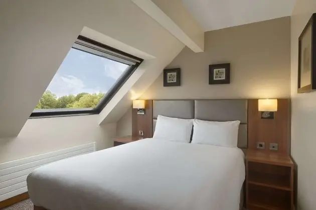 Ramada by Wyndham Telford Ironbridge - Oda