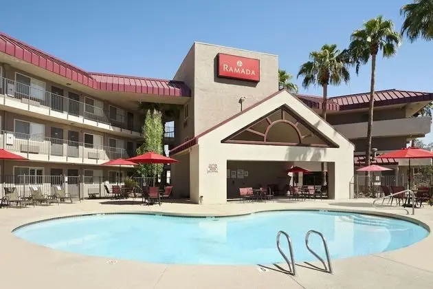 Ramada by Wyndham Tempe/At Arizona Mills Mall - Havuz