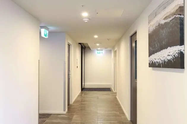 Ramada by Wyndham Wellington Taranaki Street - Lobi