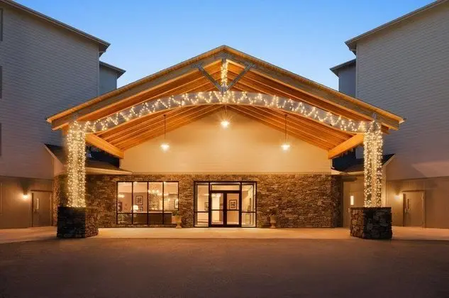 Ramada by Wyndham Williston Airport