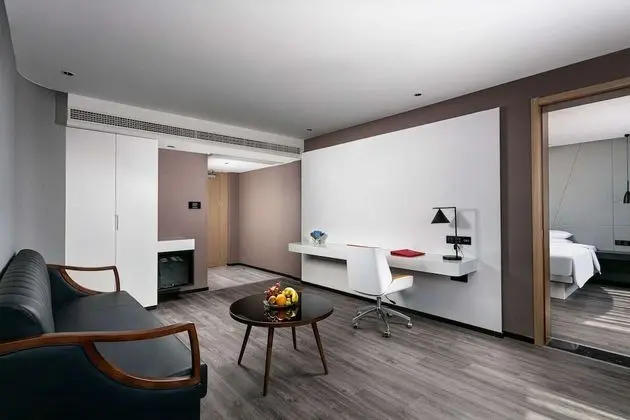 Ramada by Wyndham Yangzhou Slender West Lake - Oda