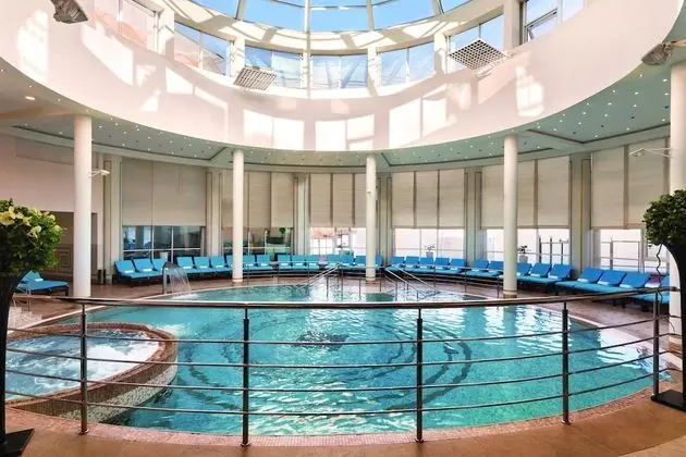 Ramada by Wyndham Yekaterinburg - Havuz