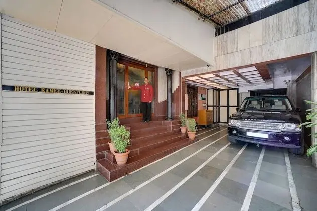 Ramee Guestline Hotel Khar - Dış Mekan