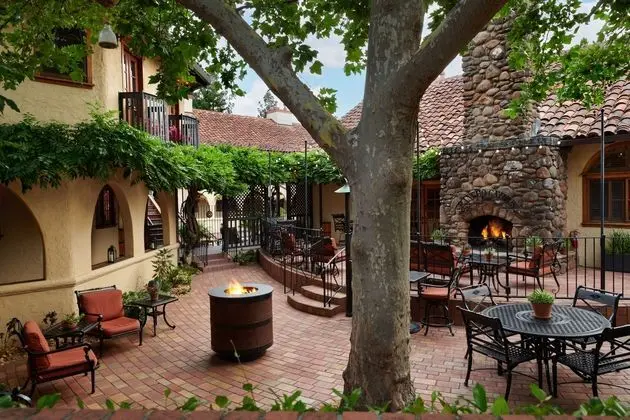 Rancho Caymus Inn - Dış Mekan