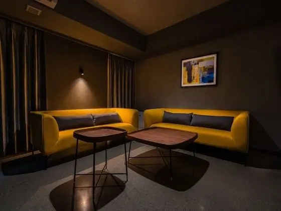 Randor Hotel Namba Osaka Suites - Oda Düzeni