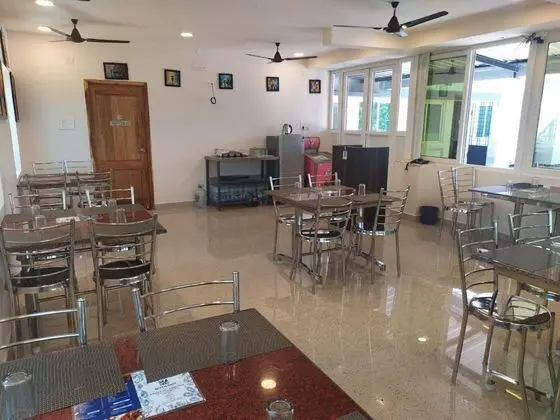 Hotel Rani and Rani Residency - Yerinde Yemek