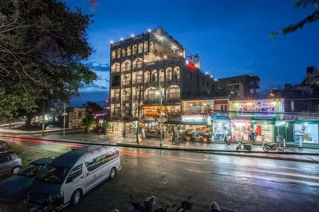 Hotel Raniban Arcade