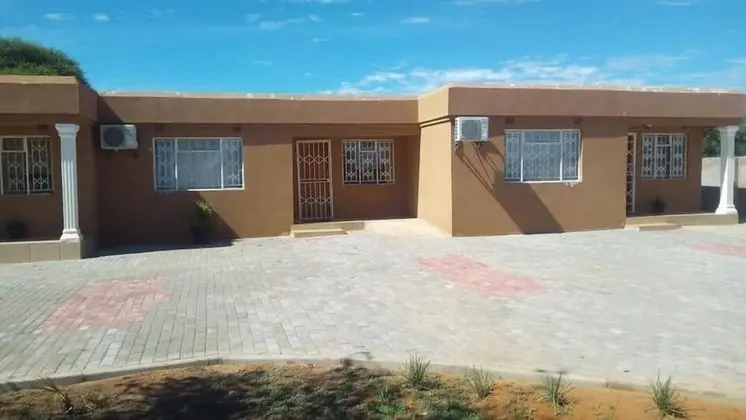 Ranks Apartments