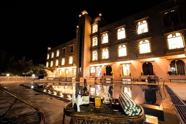 Ranthambhore National Resort - Havuz
