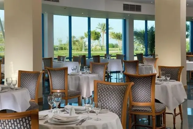 Raouf Hotels International - Sun Hotel - Yerinde Yemek