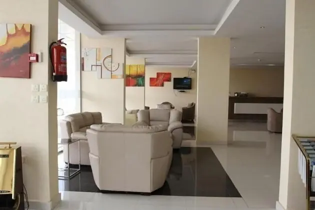 Raoum Inn Majmaa - Lobi
