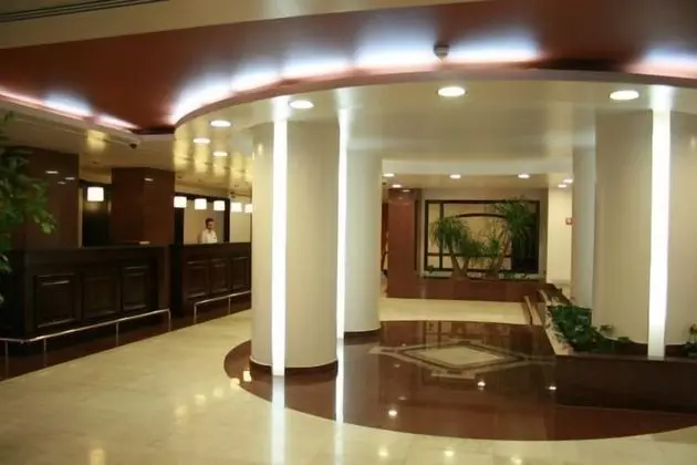 Hotel Rapsodia City Center - Lobi