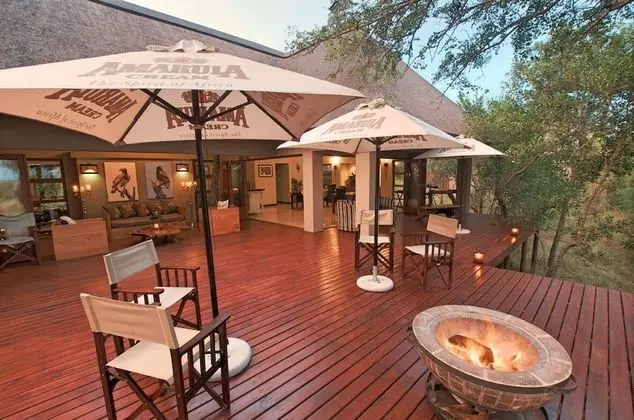 Raptor Retreat Game Lodge
