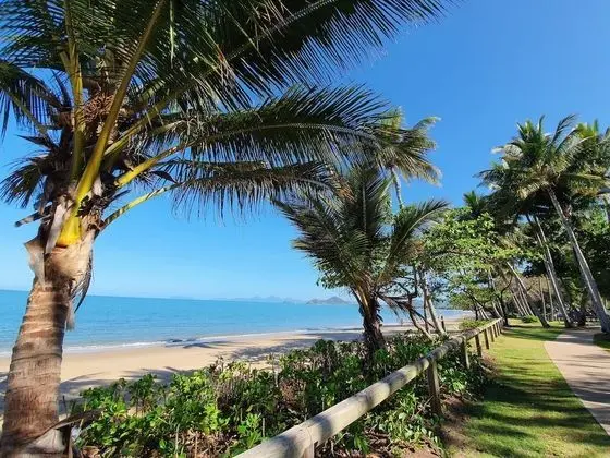Rare Modern Unit with Private Fenced Garden Close to the Beach PC5