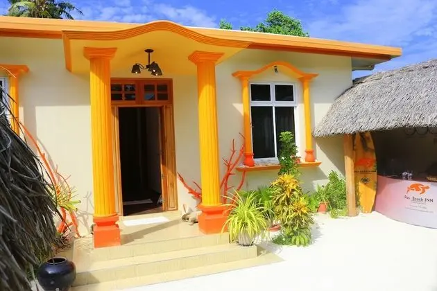 Ras Beach Inn