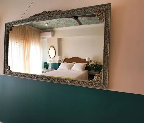 Rastoni Athens Suites nearAcropolis at Tsatsou Street