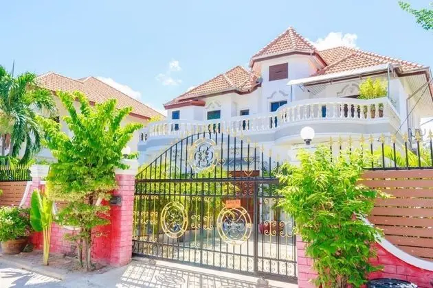 Ratana Villa - Pattaya Holiday House Walking Street - Dış Mekan