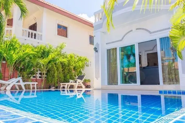 Ratana Villa - Pattaya Holiday House Walking Street - Havuz