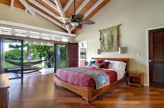 Rate Elegant Home With hot tub and Pool on Makai Golf Course - Oda