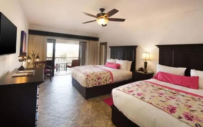 Rated for the Best Value in Cabo San Lucas!! 2BR 8P - Oda
