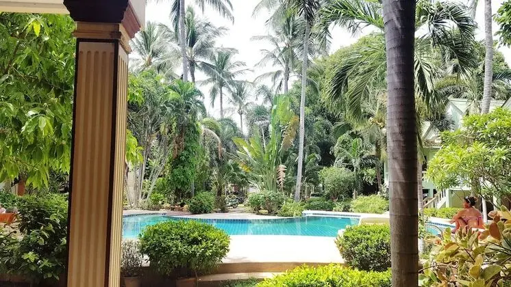 Rattana Guesthouse & Bungalow - Havuz