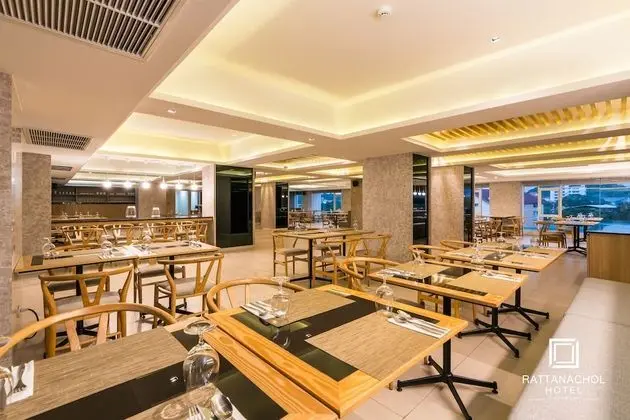 Rattanachol Hotel - Yerinde Yemek