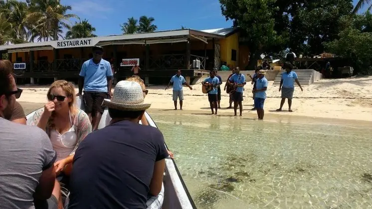 Ratu Kini Backpackers & Dive Resort - Dış Mekan