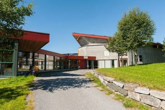 Raulandsakademiet og Vandrerhjem