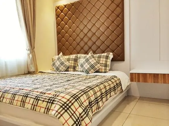 Ravarine Suite Apartment - Oda