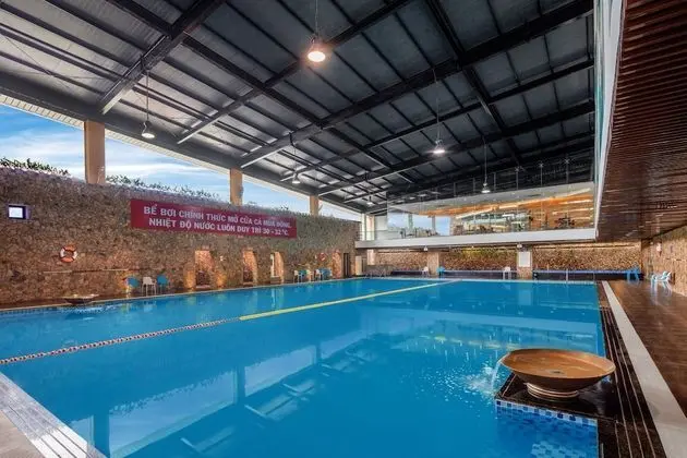 Ravatel Luxury Hotel Bac Giang - Havuz