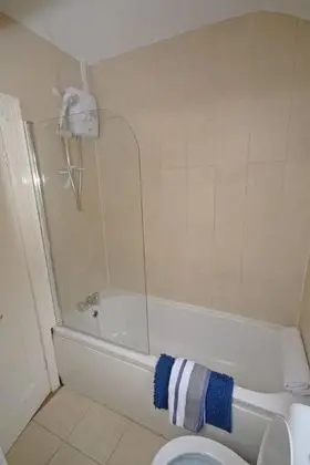 Ravenhill Townhouse city centre access - Banyo Tipleri