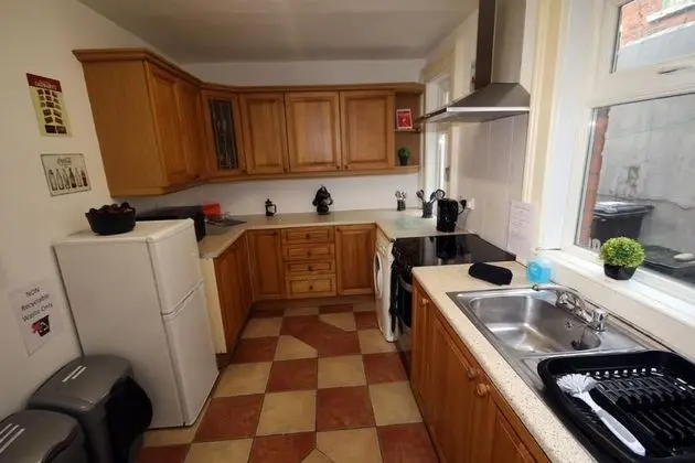 Ravenhill Townhouse city centre access - Mutfak