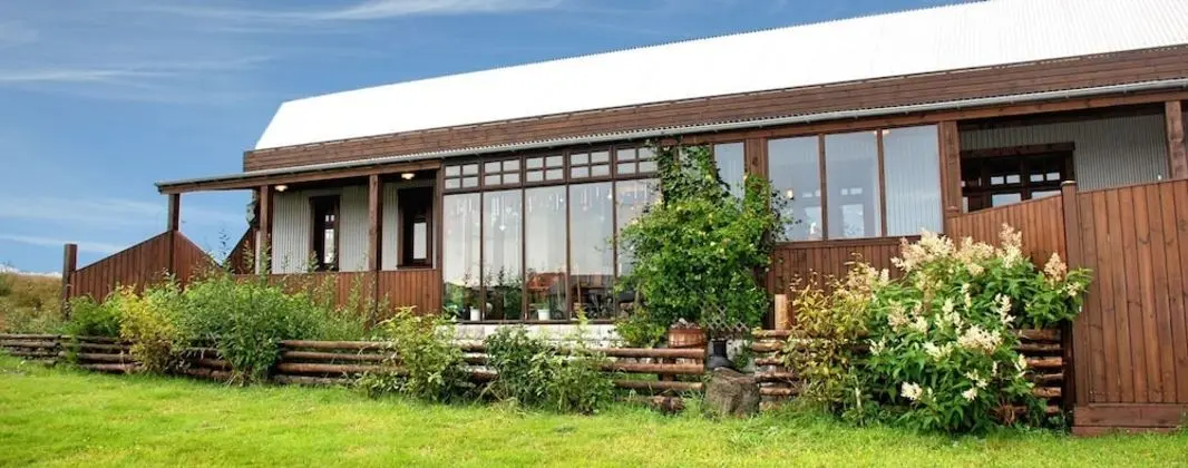 Raven's Bed and Breakfast