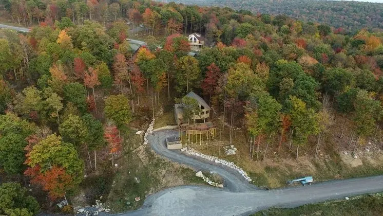 Raven's Hollow - Dış Mekan