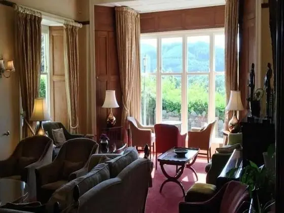 Ravenstone Manor - İç Mekan