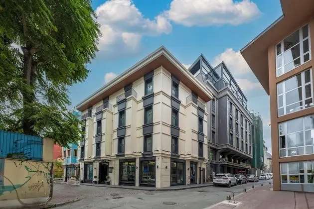 Ravi Hotel