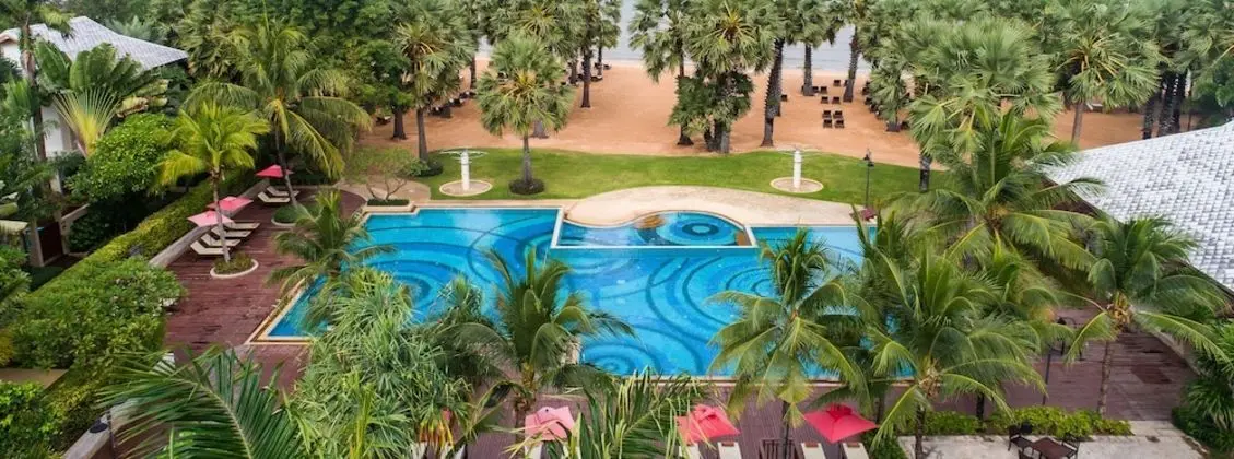 Ravindra Beach Resort And Spa - Plaj