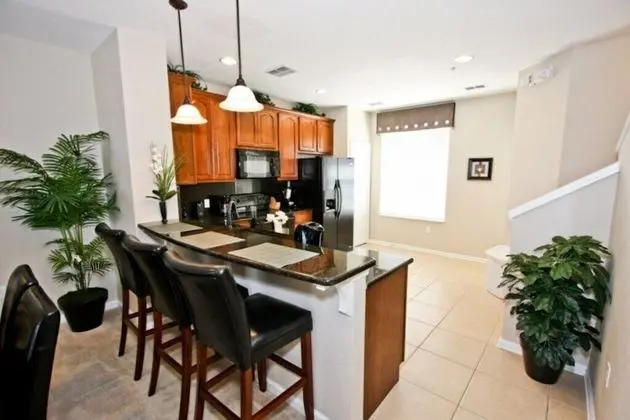 Ravis Retreat Townhouse at Vista Cay Resort - Mutfak